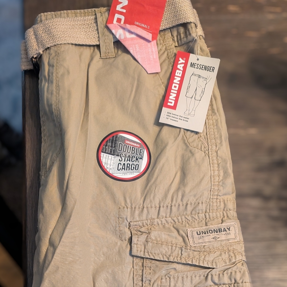 Unionbay Men's Khaki Shorts - Picture 2 of 6